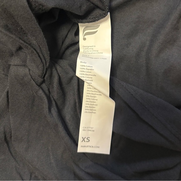 Fabletics 100% cotton knot twist front tee black xs NWT - Picture 6 of 6